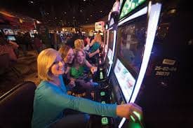 Trải nghiệm Live Casino chuyên nghiệp với dealer trực tiếp tại sxqb